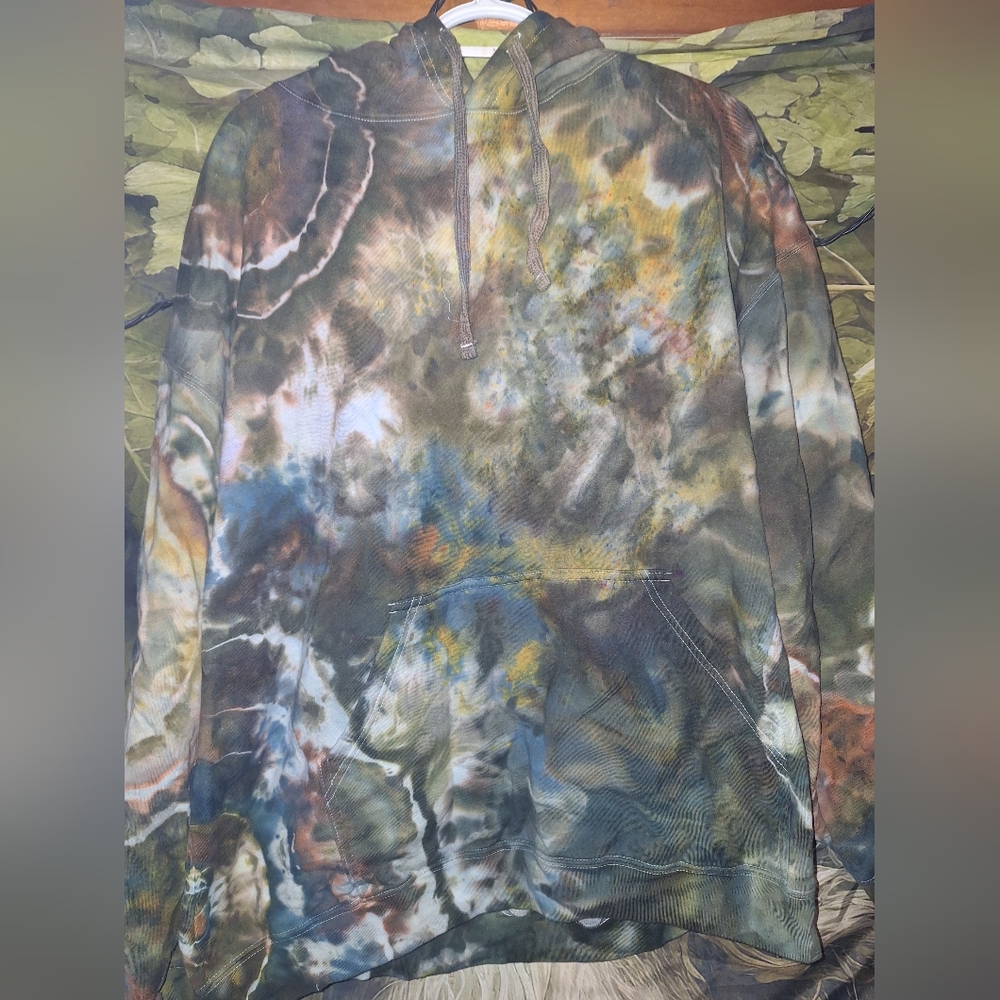 Multicolor Geode Ice Dye Tie-Dye Hoodie Never Worn
